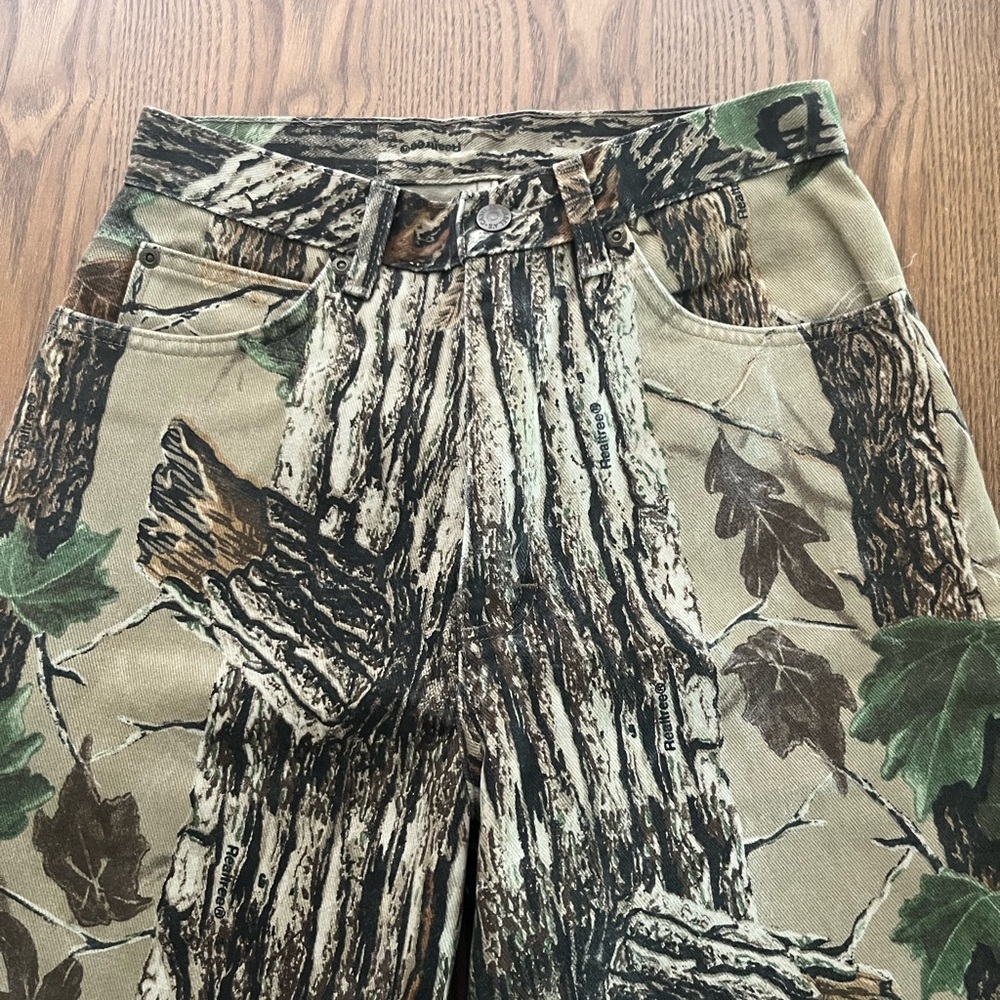Women’s Cabelas Camo pants size 6 regular